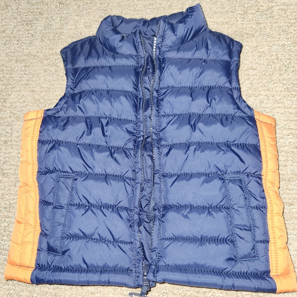 GYMBOREE toddler boys puffer vest. Size 12-24 months